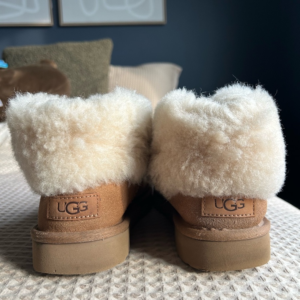 UGG Cream Shearling Lined boots